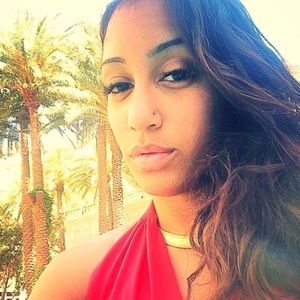 Meet your Posher, Samantha